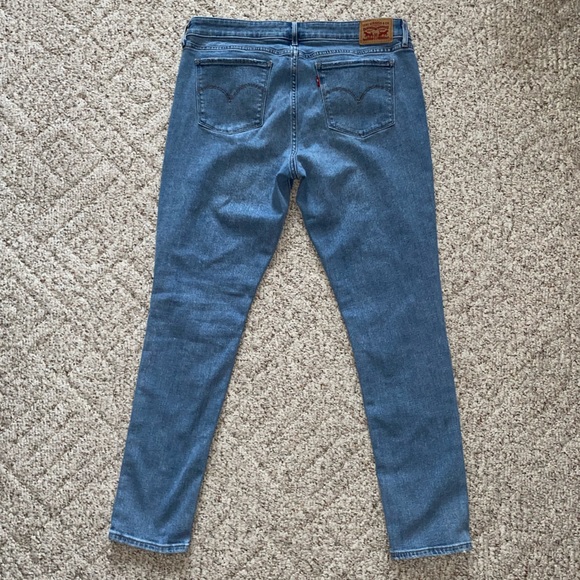 Levi’s 711 Skinny Jeans - Picture 3 of 4